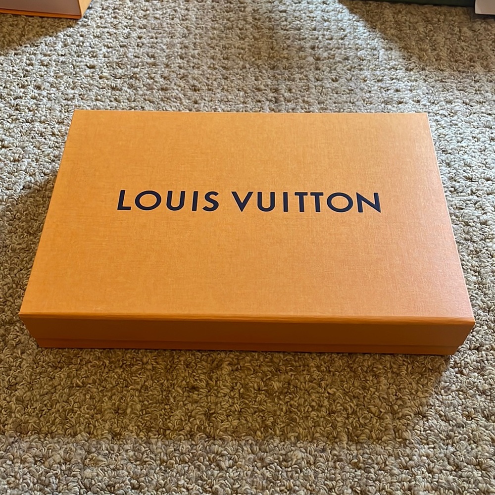 Louis Vuitton scarf box